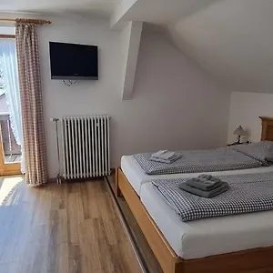 Zum Rassen Pensión